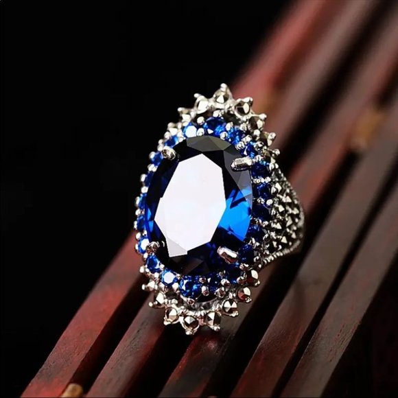 S925 shiny sterling silver Blue Crystal CZ Ring - Picture 2 of 3